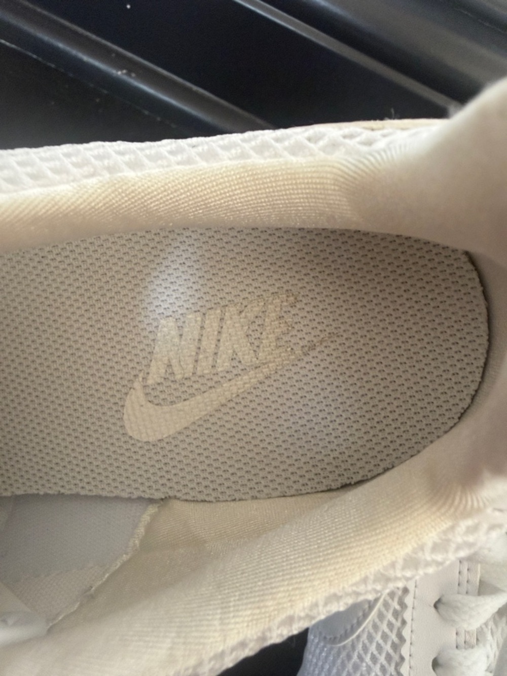 Nike White Low-Top Mesh daybreak Sneakers - Picture 2 of 8
